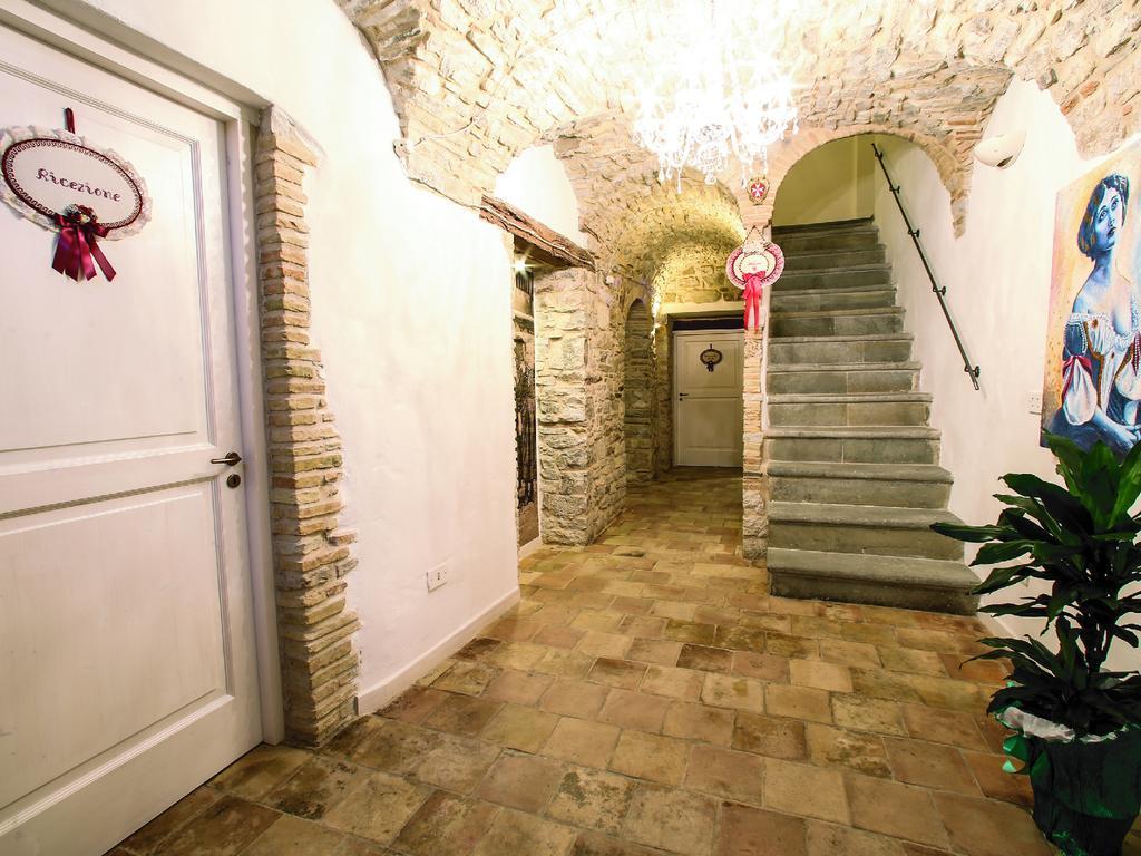 I Templari Di Alberona Hotel Eksteriør billede